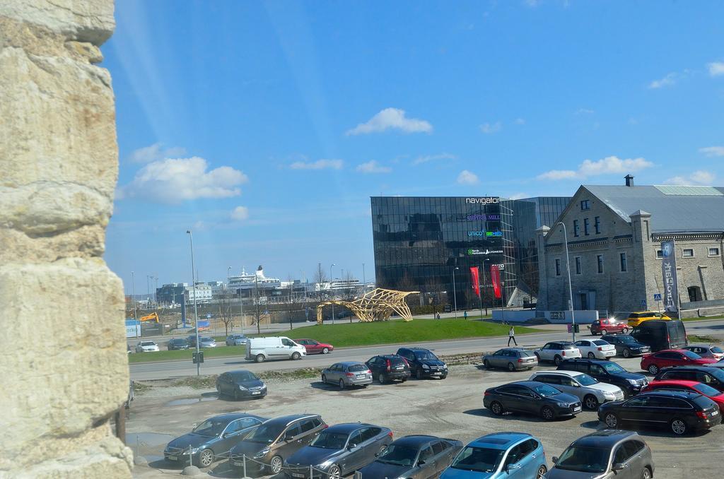 Tswane Apartments Next To Old Town Таллин Экстерьер фото